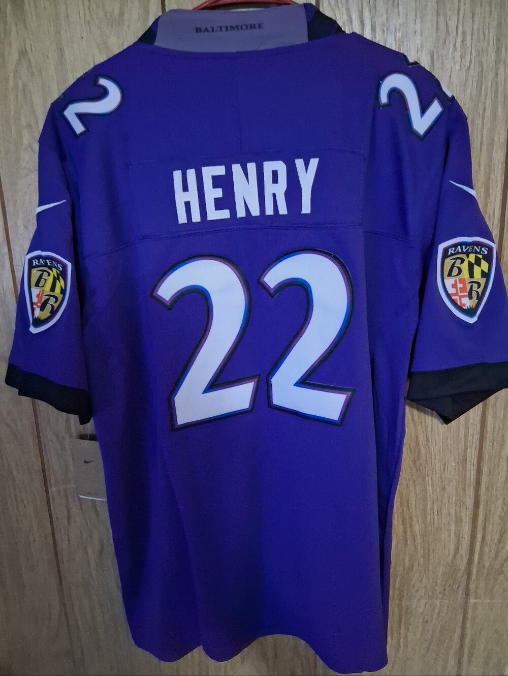 Mystery Sports Card With Derrick Henry Baltimore Ravens fuse home Large jersey